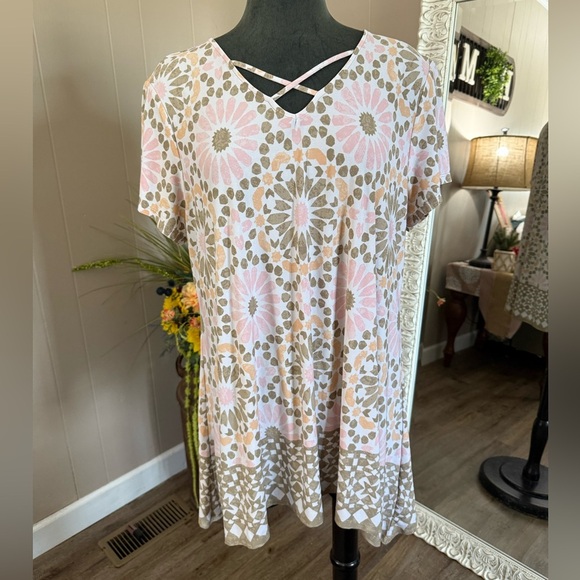 Ruby Rd • Geometric Print Tunic - Picture 1 of 8